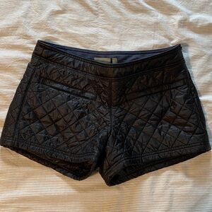 Athleta hot pants run shorts